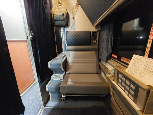 Roomette with seats deployed for daytime