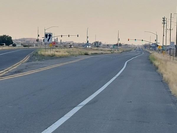 Route 66 splits into a 4 lane divided road as you enter Kingman from the east.